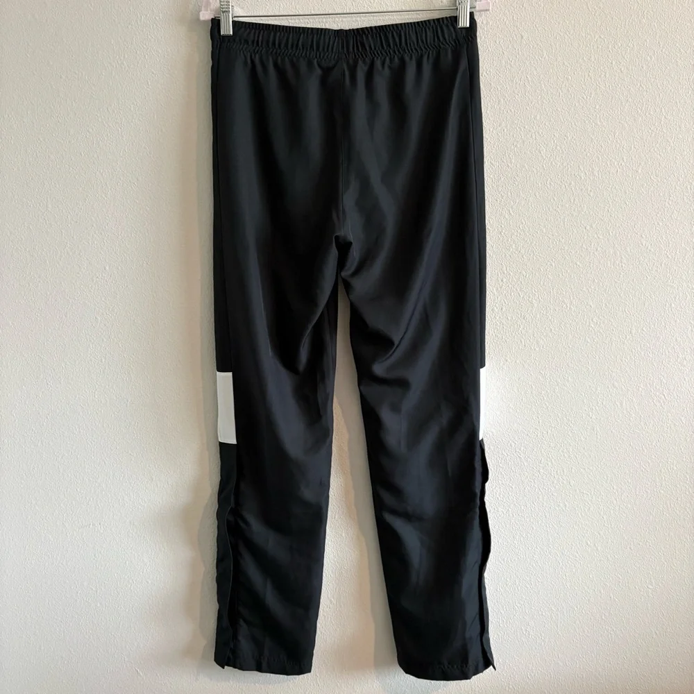 NWT Nike Dri-FIT Woven Warm-Up Training Track Pants Women’s Small Black
